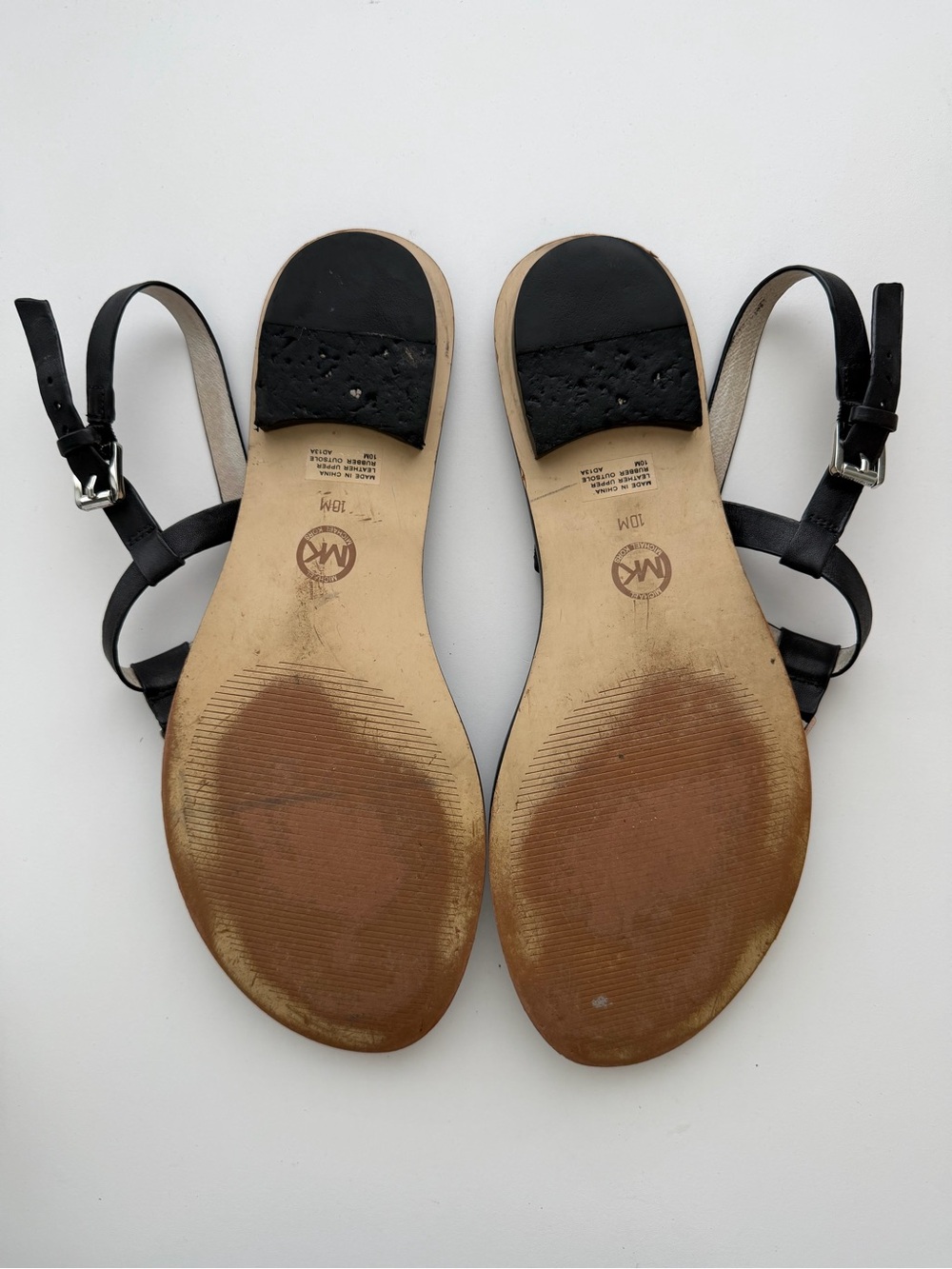 Michael Kors Leather Thong Sandals - Picture 4 of 5